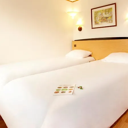 فندق Campanile Lille Sud - Douai 3*