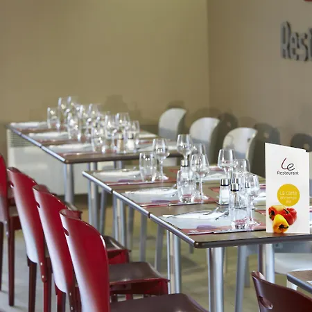 Campanile Lille Sud - Douai فندق