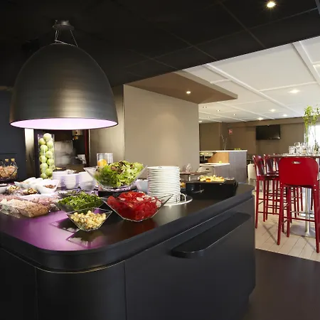 Campanile Lille Sud - Douai 3*