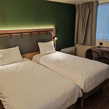 Campanile Lille Sud - Douai Отель 3*